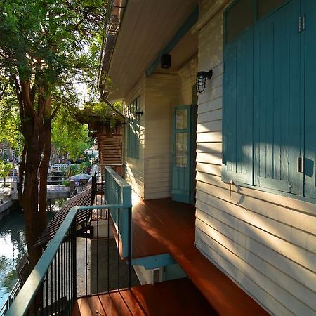 La Moon Hostel Bangkok Buitenkant foto