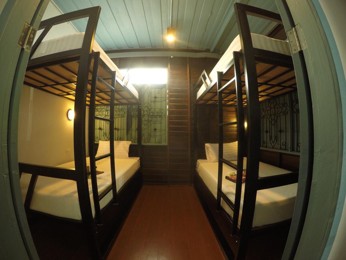 La Moon Hostel Bangkok Buitenkant foto