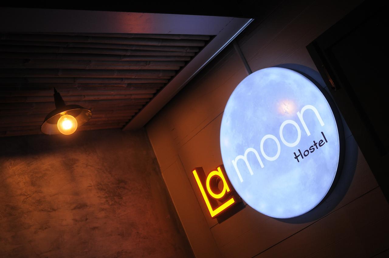 La Moon Hostel Bangkok Buitenkant foto