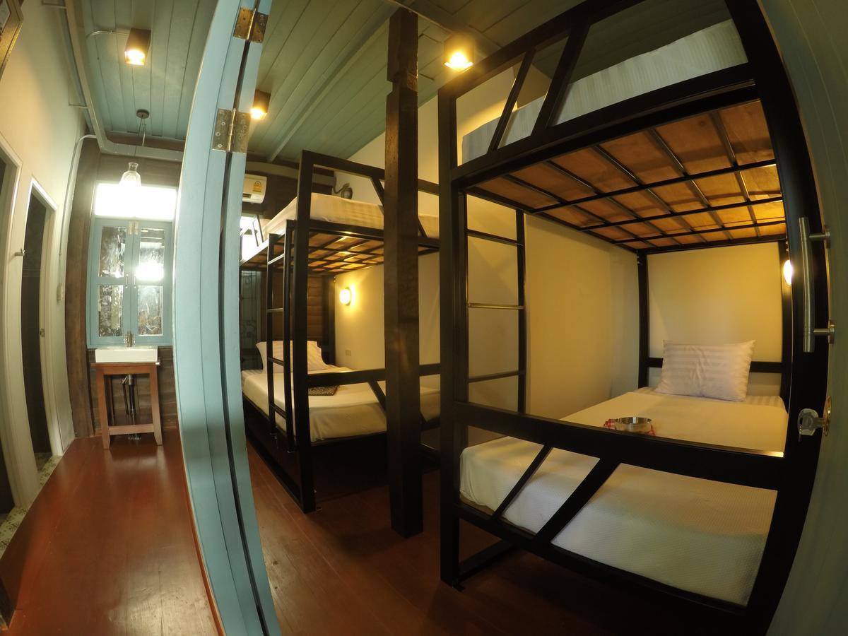 La Moon Hostel Bangkok Buitenkant foto