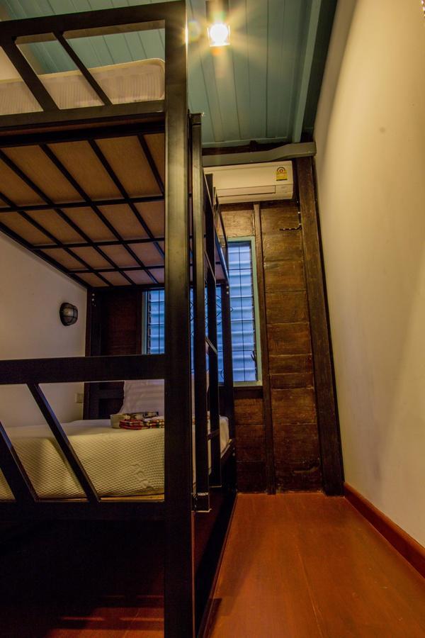 La Moon Hostel Bangkok Buitenkant foto